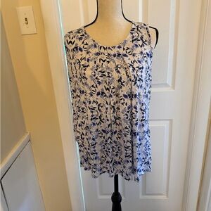 Croft & Barrow Blue and White Floral Blouse